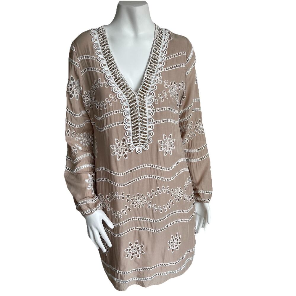 Boston Proper Beige White Eyelet Lace‎ Beaded V-Neck Dress Size Small Resortwear